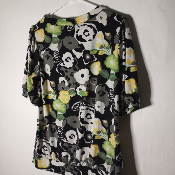 Style & Co patterned blouse size small - Picture 7 of 9